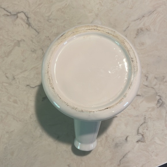 Vintage Ceramic Watering Pot with Tulip Design - Picture 4 of 8